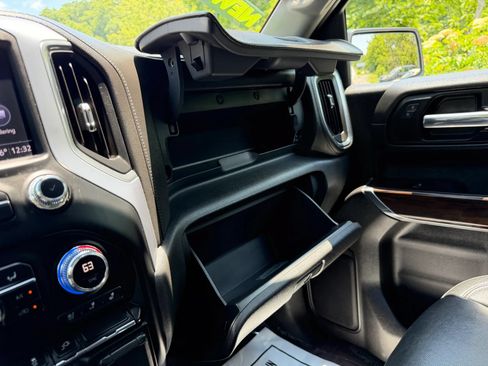 Used 2019 GMC Sierra 1500 SLT w/ SLT Premium Package AWD/4WD image 38