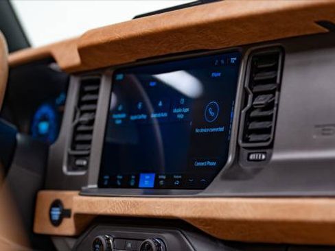 Used 2025 Ford Bronco Outer Banks image 31