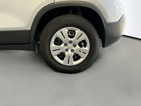 Used 2016 Chevrolet Trax LS FWD image 29