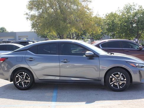 New 2025 Nissan Sentra SV w/ All-Weather Package image 4