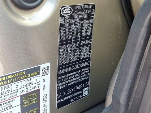 New 2026 Land Rover Range Rover Velar Dynamic SE image 22