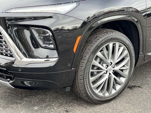 New 2026 Buick Enclave Avenir w/ Super Cruise Package AWD/4WD image 9
