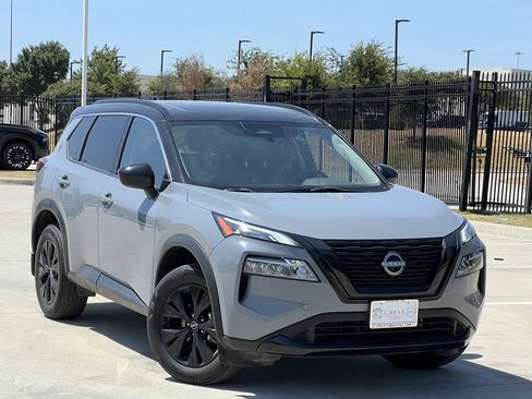 Used 2023 Nissan Rogue SV w/ SV Premium B Package FWD image 1