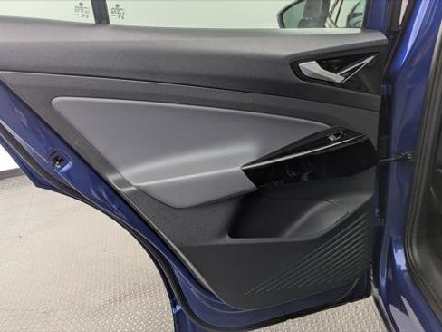 Used 2022 Volkswagen ID.4 Pro S RWD image 16