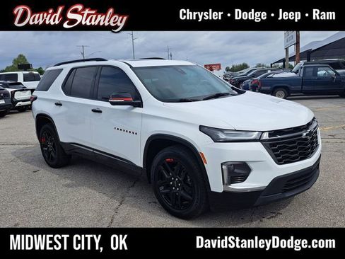 Used 2023 Chevrolet Traverse Premier w/ Redline Edition FWD image 1