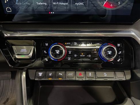 Used 2024 GMC Sierra 2500 Denali w/ Denali Reserve Package image 23