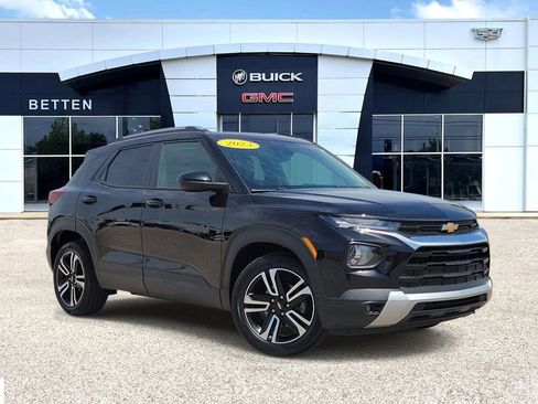 Used 2023 Chevrolet TrailBlazer LT FWD image 1