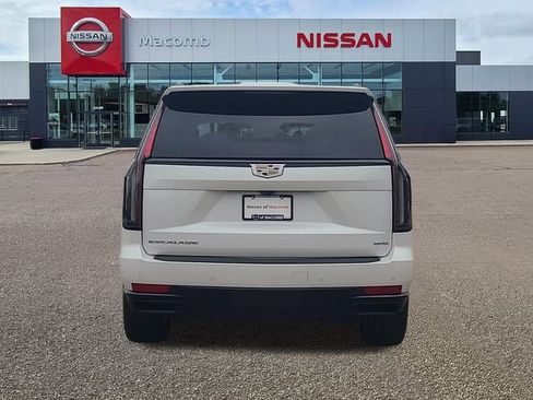 Used 2024 Cadillac Escalade Sport w/ Touring Package AWD/4WD image 6