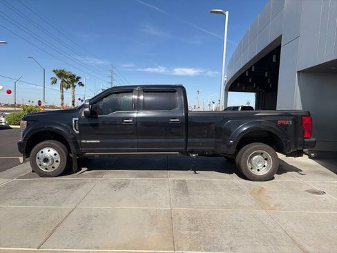 Used 2020 Ford F450 Platinum w/ FX4 Off-Road Package AWD/4WD image 2