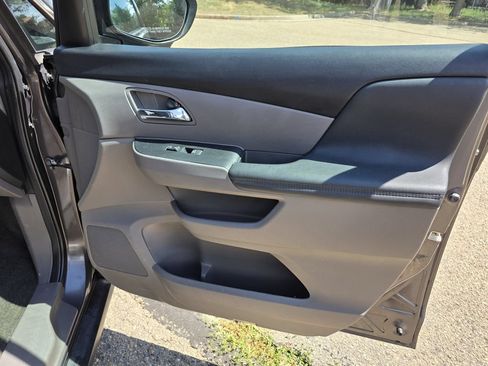 Used 2015 Honda Odyssey EX-L image 21