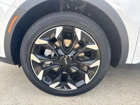 New 2026 Kia Sorento EX FWD image 4