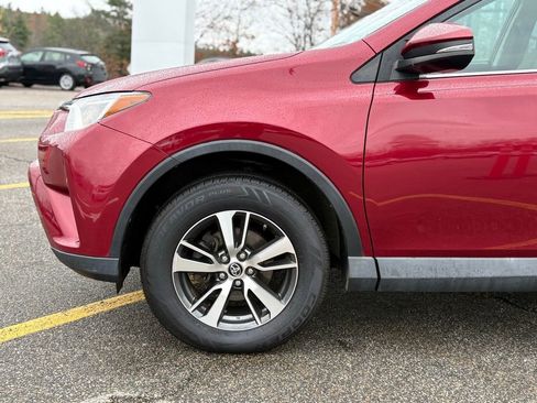 Used 2018 Toyota RAV4 XLE image 2