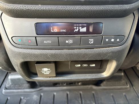 Certified 2024 Honda Pilot TrailSport image 28