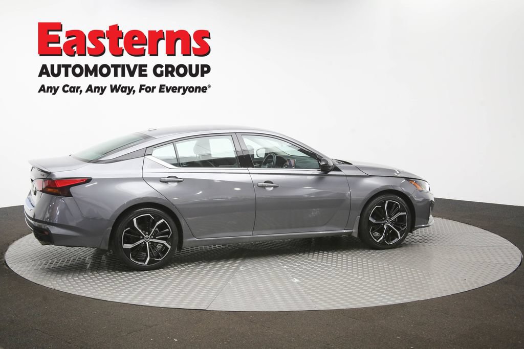 Used 2023 Nissan Altima 2.5 SR FWD image 44