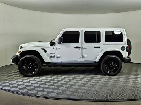 Used 2023 Jeep Wrangler Unlimited Sahara w/ Cold Weather Group AWD/4WD image 2