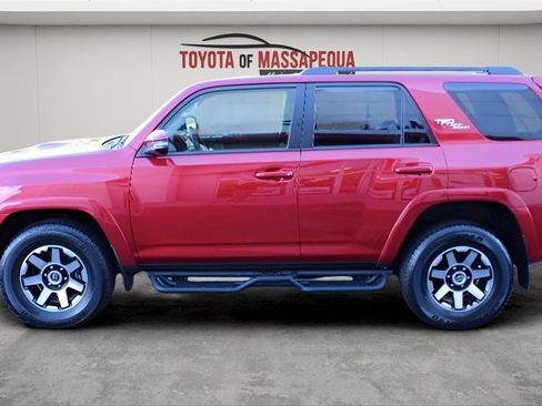 Certified 2023 Toyota 4Runner TRD Off-Road Premium image 2