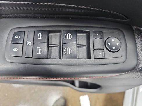 Used 2024 Dodge Durango GT image 27