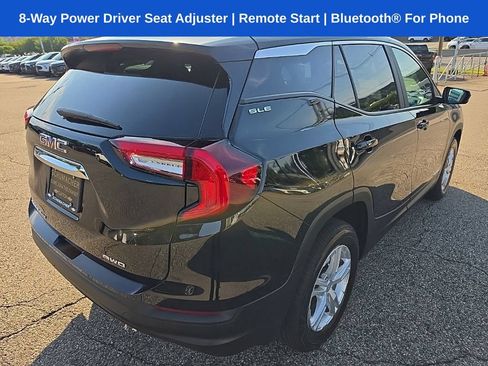 Certified 2023 GMC Terrain SLE w/ Driver Convenience Package AWD/4WD image 3
