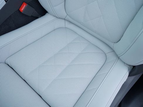 New 2026 BMW X5 xDrive50e w/ M Sport Package image 12