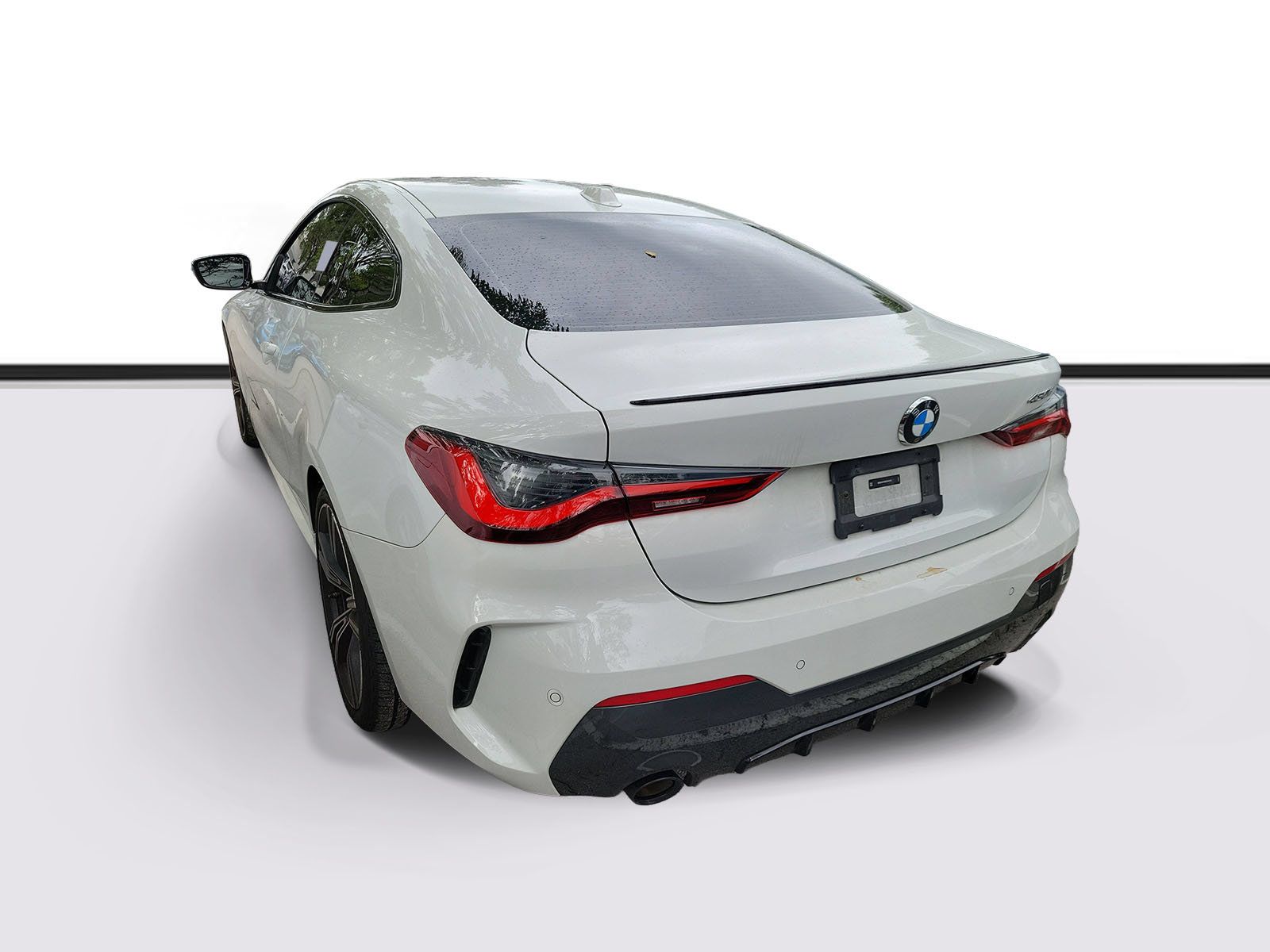 Used 2024 BMW 430i Coupe w/ M Sport Package RWD image 4