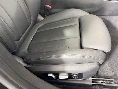 Used 2019 BMW 330i Sedan w/ Convenience Package RWD image 34