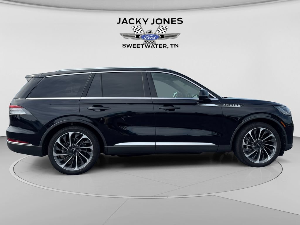 Used 2025 Lincoln Aviator Reserve w/ Equipment Group 201A AWD/4WD image 6