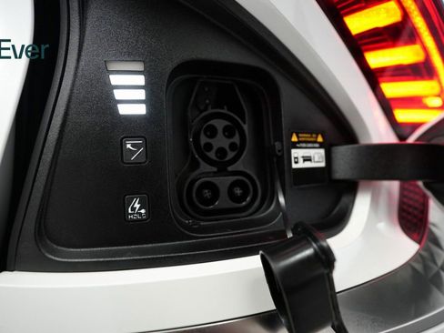 Used 2023 Kia EV6 Wind w/ Wind Technology Package image 24