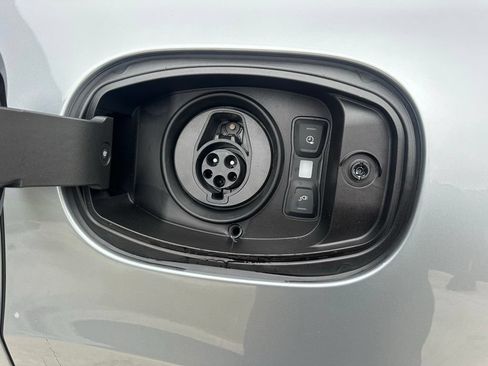 Used 2026 Porsche Cayenne E-Hybrid Coupe AWD/4WD image 44