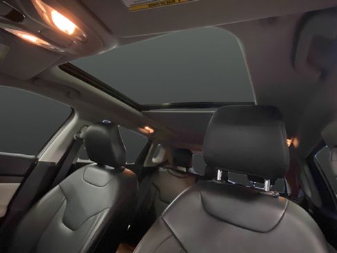 Used 2022 Jeep Compass Limited w/ Sun and Sound Group AWD/4WD image 12