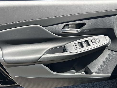 New 2026 Nissan Sentra SV w/ SV Convenience Package FWD image 15