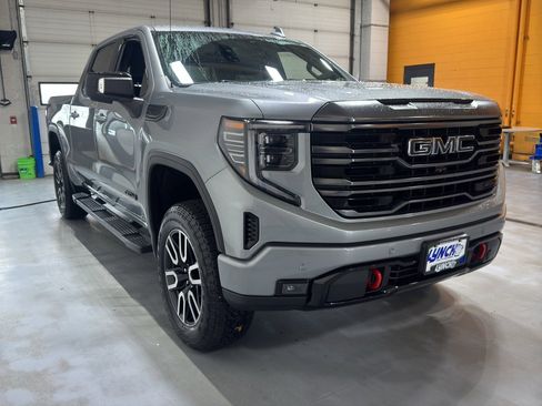 Used 2024 GMC Sierra 1500 AT4 w/ AT4 Premium Package image 7