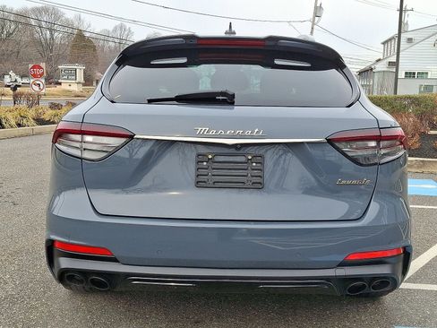 Used 2022 Maserati Levante GT image 5