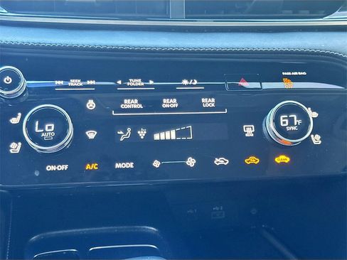 Used 2022 INFINITI QX60 Sensory w/ Vision Package image 17