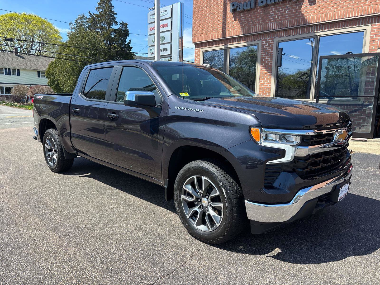 Used 2024 Chevrolet Silverado 1500 LT AWD/4WD image 28
