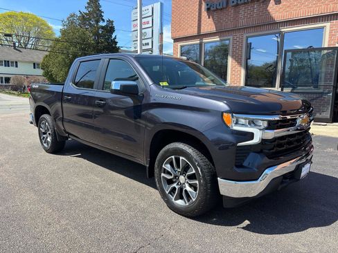 Used 2024 Chevrolet Silverado 1500 LT AWD/4WD image 28