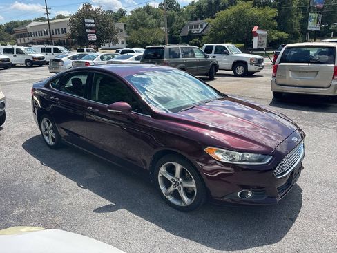 Used 2013 Ford Fusion SE FWD image 5
