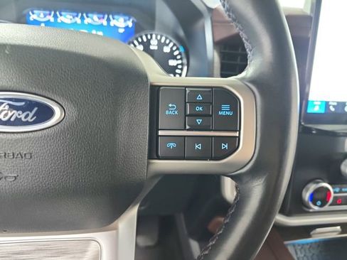 Used 2024 Ford Expedition Limited image 22