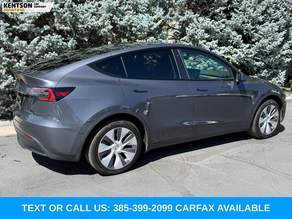 Used 2023 Tesla Model Y Long Range AWD/4WD image 9