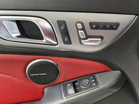 Used 2017 Mercedes-Benz SLC 43 AMG image 30