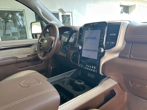 Used 2023 RAM 3500 Laramie image 29