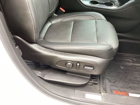 Used 2018 GMC Acadia SLT w/ LPO, Black Accent Package FWD image 31