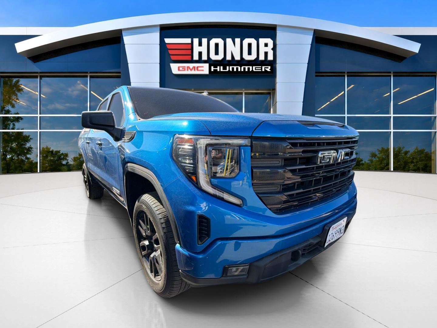 Used 2022 GMC Sierra 1500 Elevation w/ LPO, Elevation Black Package RWD image 2