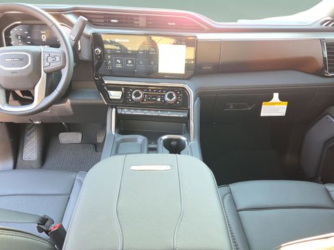 New 2026 GMC Sierra 2500 Denali AWD/4WD image 24