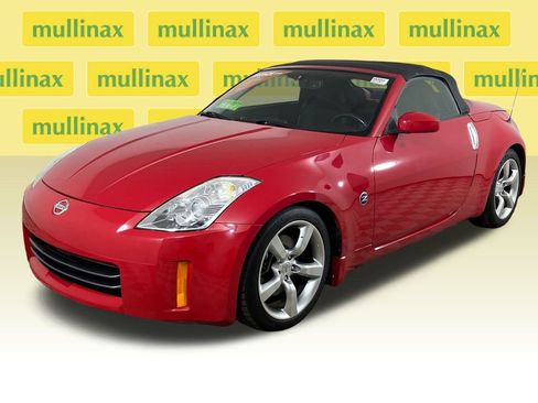 Used 2006 Nissan 350Z Enthusiast w/ (S02) Side Air Bags Pkg image 14