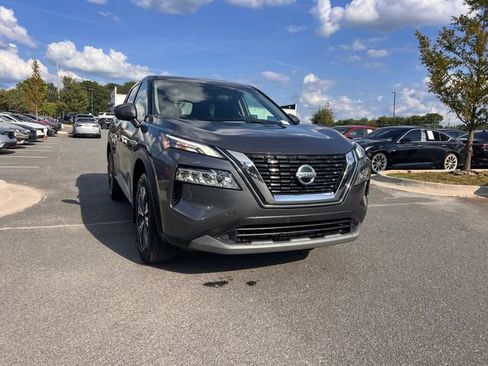 Used 2021 Nissan Rogue SV FWD image 7