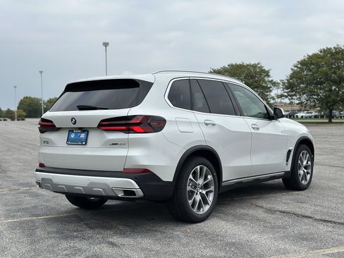 New 2026 BMW X5 xDrive40i w/ Premium Package image 7