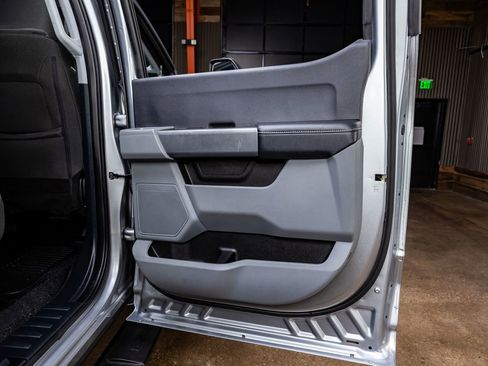 Used 2023 Ford F350 XLT w/ FX4 Off-Road Package image 38