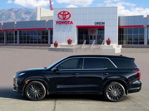 Used 2025 Hyundai Palisade Calligraphy image 6