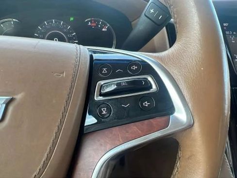 Used 2016 Cadillac Escalade Platinum AWD/4WD image 16