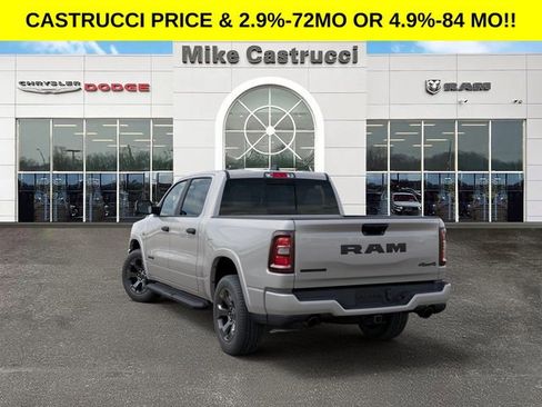 New 2026 RAM 1500 4x4 Crew Cab image 4